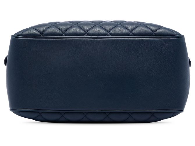 Borsa Vanity Chanel Blue Medium CC Quilted Lambskin con manico e catena Blu navy - vista 3