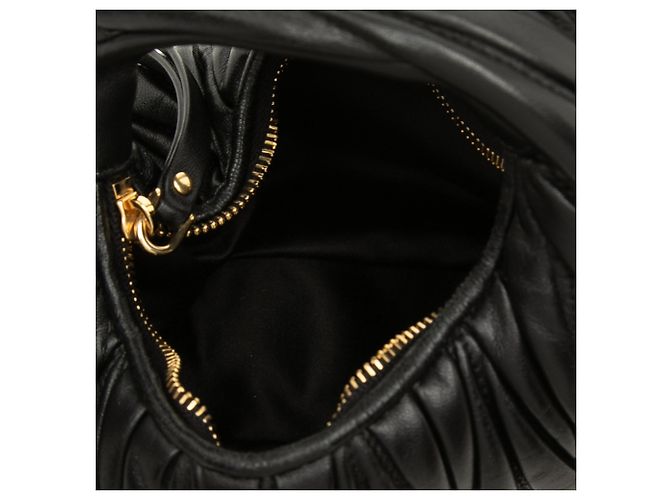 Borsa Wander Miu Miu Mini in Nappa Matelassé Nera Nero - vista 4