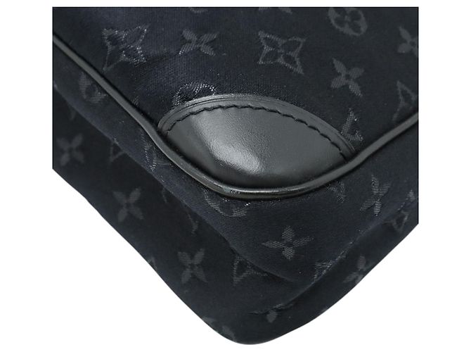 Louis Vuitton Black Monogram Mini Satin Boulogne Nero - vista 3