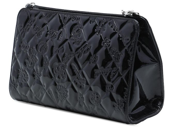 Pochette Chanel in vernice matelassé nera con simboli portafortuna embossed Nero - vista 2