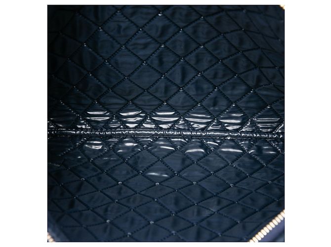 Clutch Chanel Blue Large Quilted Velvet O Case Blu navy - vista 4