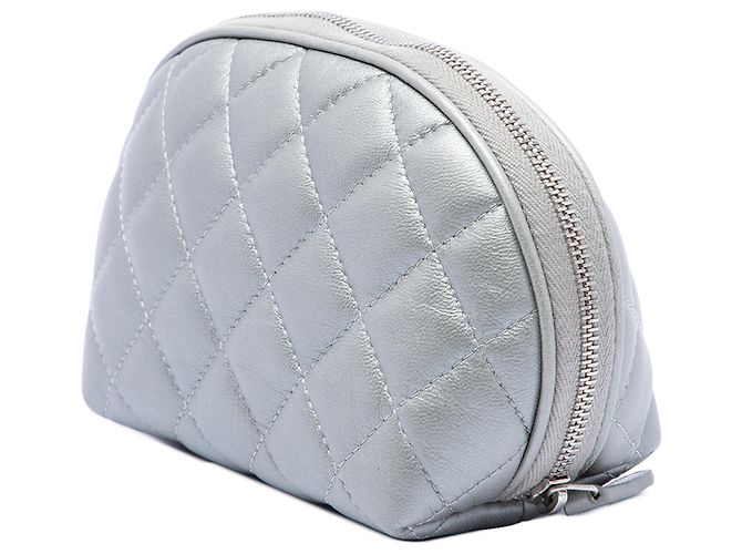 Neceser Chanel Reissue 2.55 de piel de cordero acolchada plateada Plata - vista 2
