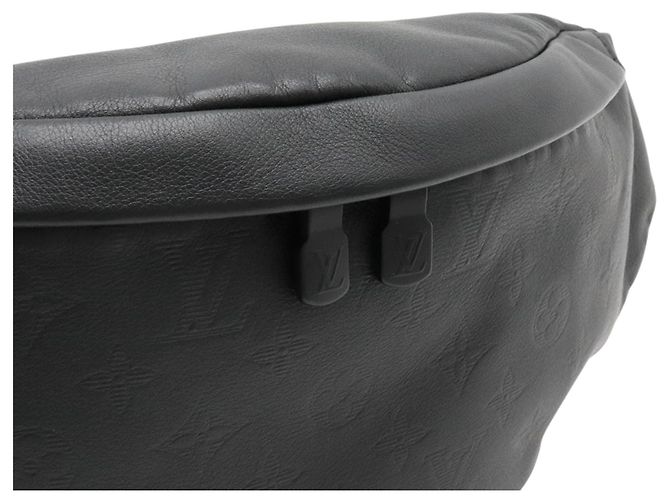 Bumbag Marsupio Louis Vuitton Black Monogram Shadow Discovery Nero - vista 6