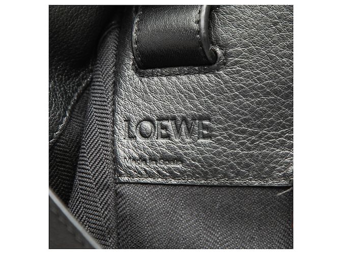 LOEWE Hammock Satchel aus Leder, Schwarz, Medium - Ansicht 5