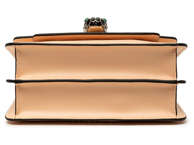 Bulgari Bvlgari Serpenti Forever Crossbody in vitello beige - vista 3