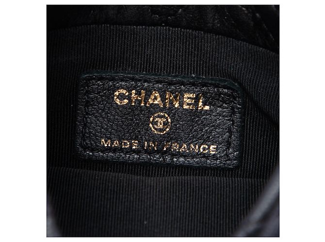 Portacellulare a tracolla Chanel in pelle d'agnello matelassé nera con logo CC e catena Nero - vista 5