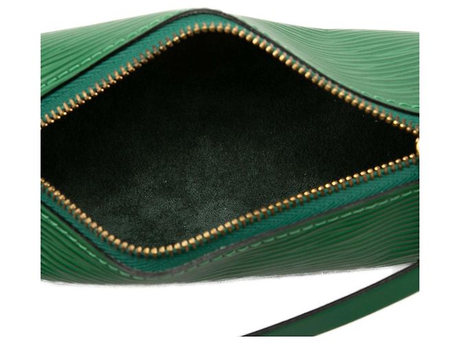 Louis Vuitton Green Epi Pochette Papillon Grün - Ansicht 4