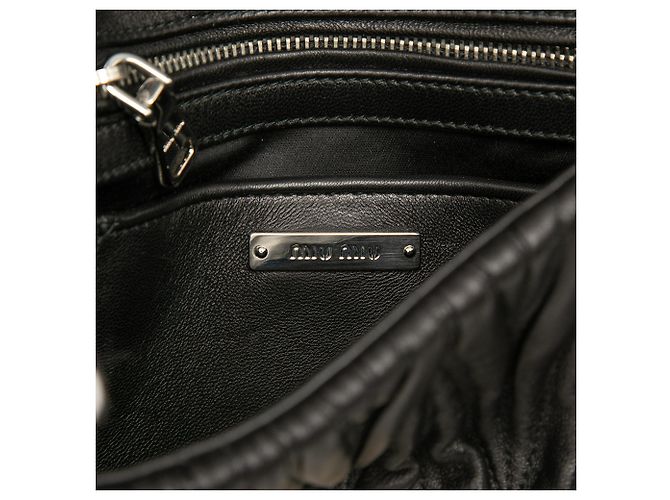 Miu Miu Black Matelasse Nappa Push Lock Flap Nero - vista 5
