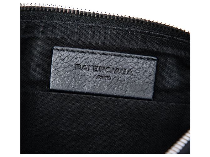 Clutch piatta classica Motocross Balenciaga in nappa nera - vista 5