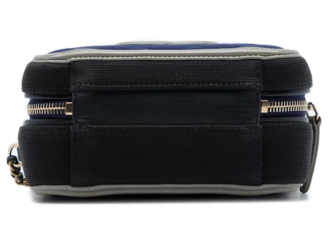Chanel Blue Small Jersey CC Filigree Vanity Case - vista 3