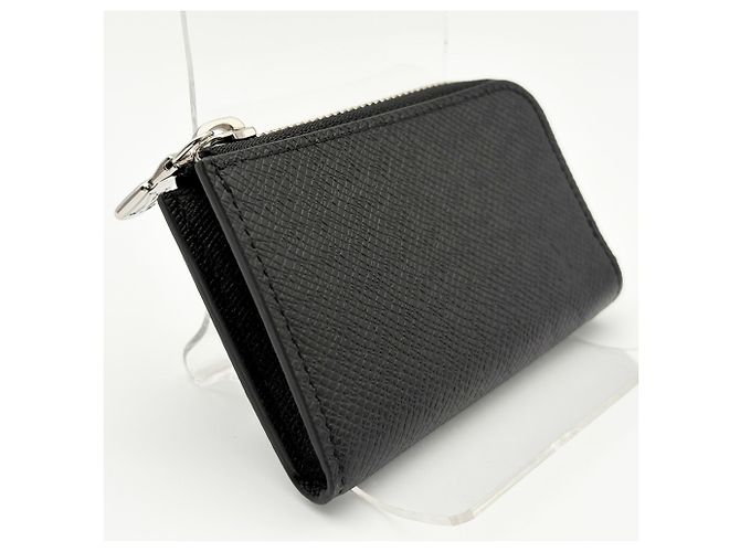 Portamonete Louis Vuitton in pelle Taiga Nero - vista 3