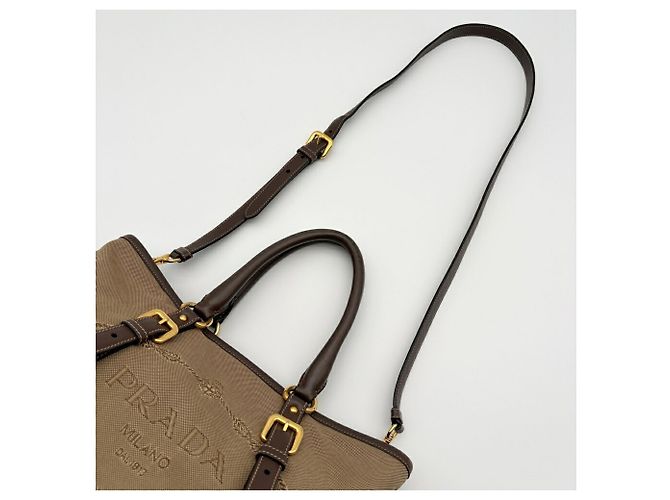 Borsa Tote Prada in Jacquard BN2832 Beige Marrone scuro - vista 7
