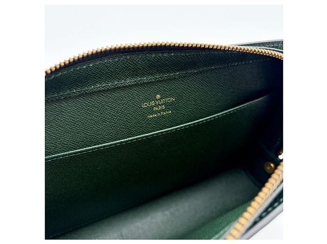 Pochette Louis Vuitton in pelle Taiga - vista 17
