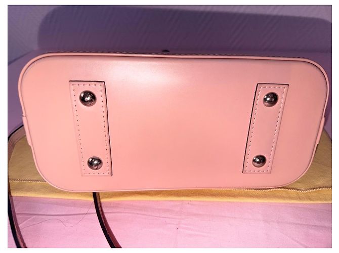 Borsa Louis Vuitton Alma BB Rose Ballerine in pelle Epi Rosa - vista 17