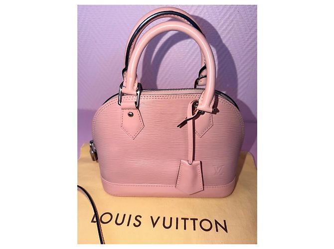 Borsa Louis Vuitton Alma BB Rose Ballerine in pelle Epi Rosa - vista 5
