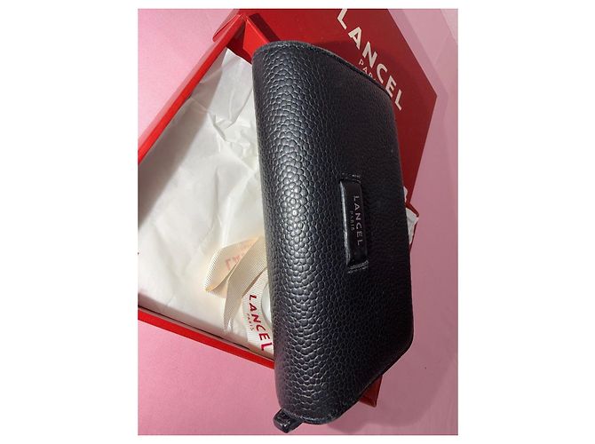 Lancel grained leather wallet in black - view 4