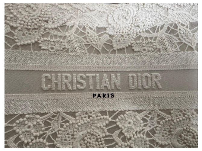 Borsa Dior Book Tote in pizzo avorio Crudo Bianco sporco - vista 7