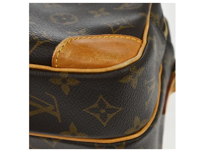 Louis Vuitton Nil Messenger Monogram Canvas 28 Marrone - vista 6