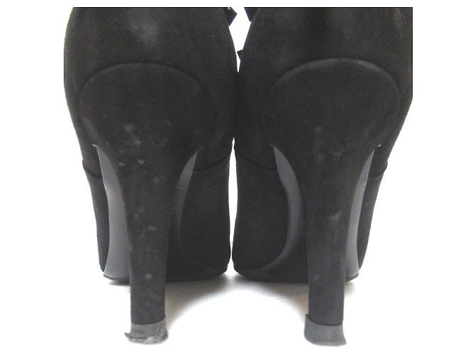 Stivaletti corti in camoscio Rockstud Valentino Garavani Nero - vista 5