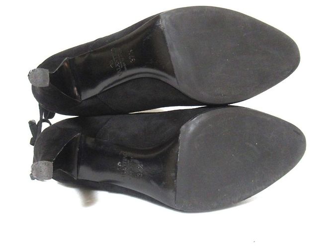 Stivaletti corti in camoscio Rockstud Valentino Garavani Nero - vista 8