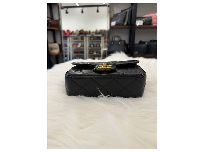 Chanel Mini Flap Bag with Pearls Black Nero - vista 10