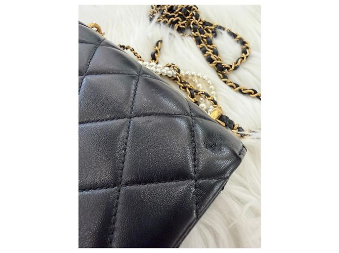 Chanel Mini Flap Bag with Pearls Black Nero - vista 12