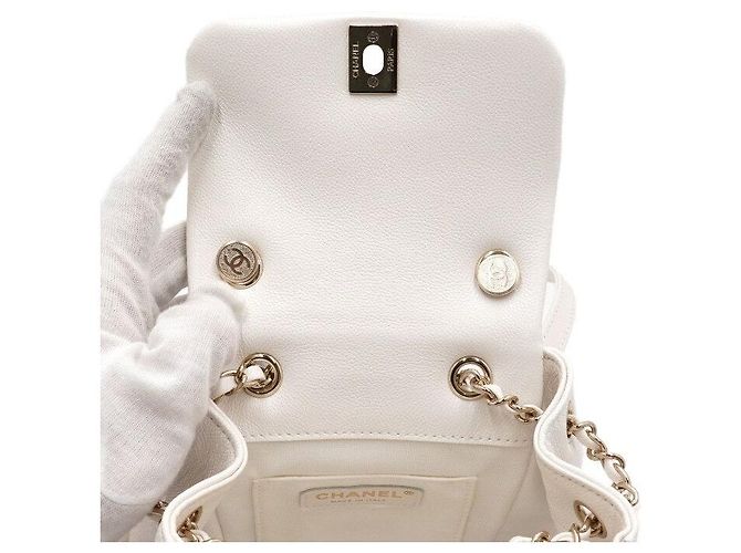 Chanel Zaino piccolo da donna Duma CC in Caviar bianco e oro Champagne - vista 7