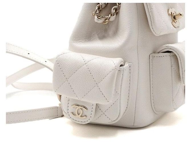 Chanel Zaino piccolo da donna Duma CC in Caviar bianco e oro Champagne - vista 9