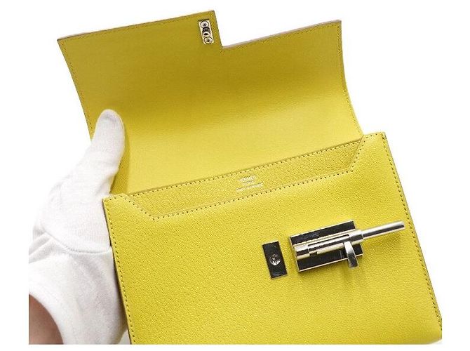 Hermès Mini borsa crossbody con catena color Lime Giallo - vista 6