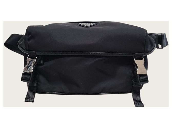 Prada Borsa a Tracolla Biker Medium in Re-Nylon Saffiano Nero - vista 2
