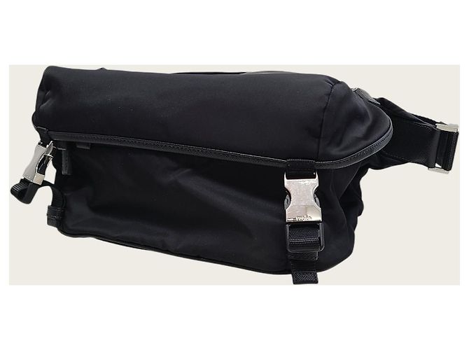 Prada Borsa a Tracolla Biker Medium in Re-Nylon Saffiano Nero - vista 3