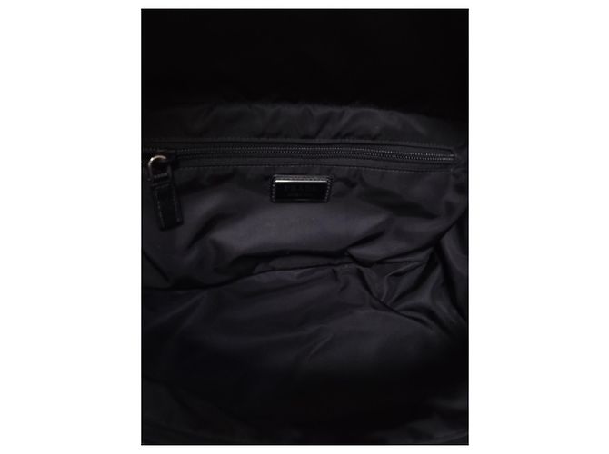 Prada Borsa a Tracolla Biker Medium in Re-Nylon Saffiano Nero - vista 5