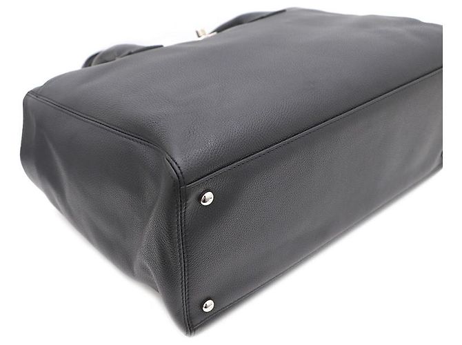 Chanel Totebag e borsa a tracolla con logo CC argento in nero - vista 7