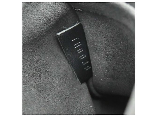 Louis Vuitton Montaigne Epi MM Nero - vista 5
