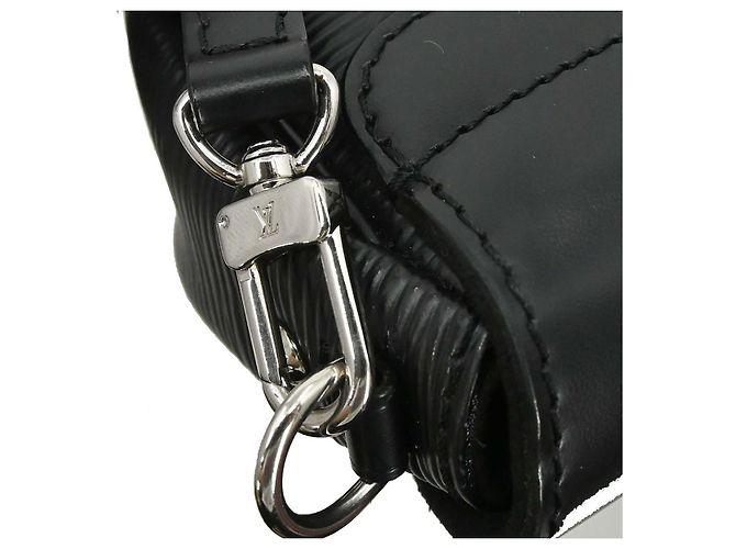 Louis Vuitton Montaigne Epi MM Nero - vista 6