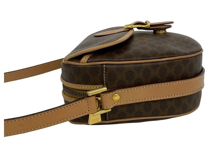 Céline Celine Vintage Macadam Blazon Pattern Triomphe Schultertasche aus Leder Braun - Ansicht 5