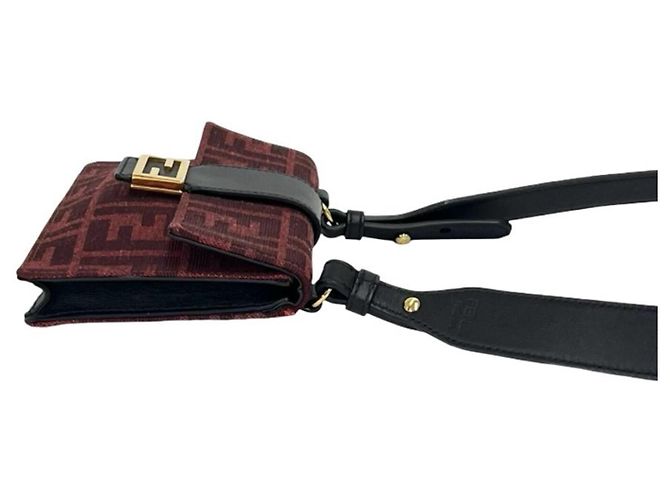 Borsa a tracolla FENDI Marspio Bucket Zucca Nero Rosso - vista 6