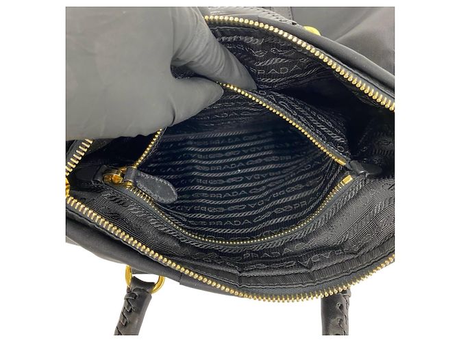 Tote Prada Schultertasche aus Tessuto-Nylon und Leder Schwarz - Ansicht 10