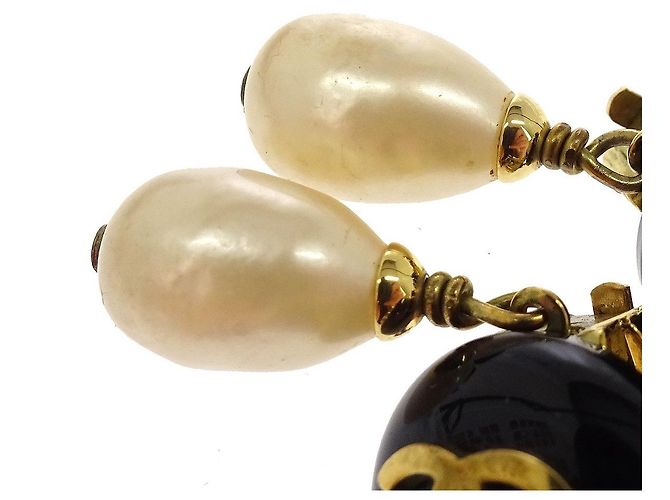 Orecchini Chanel CC Logo pendenti in perle artificiali e placcato oro D'oro - vista 3