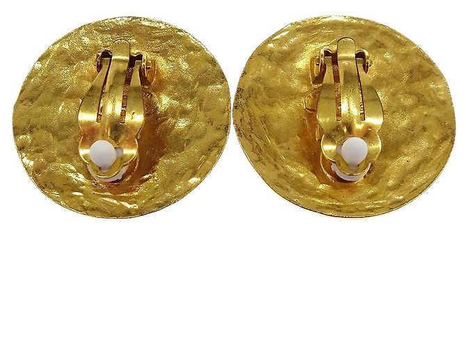 Chanel Vintage CC Quilted Round Button Clip-On Metal Medium D'oro - vista 3