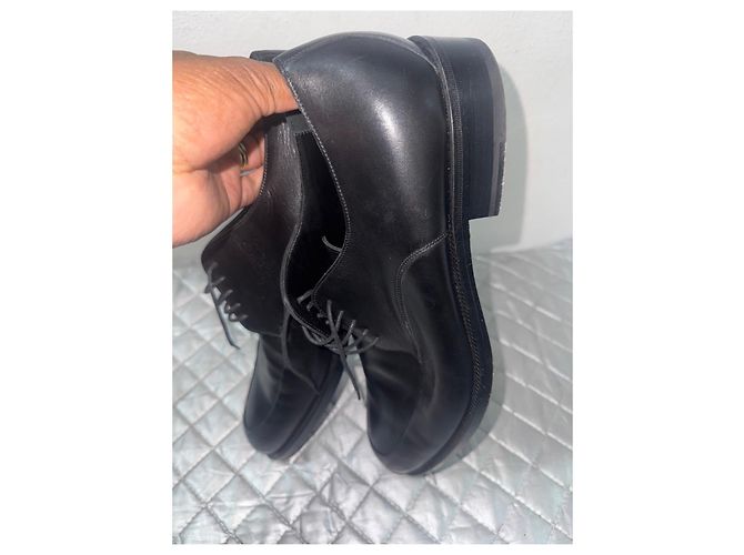 Gucci Schwarze Leder-Schnürschuhe - Ansicht 3