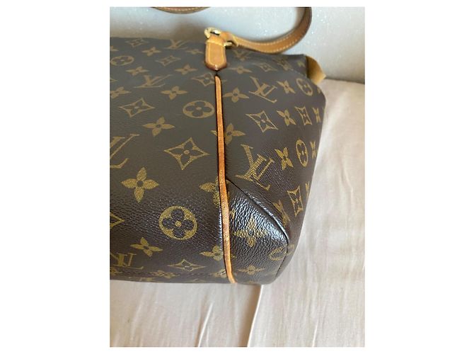 Borsa tote Louis Vuitton Monogram Canvas Artsy MM Marrone Monogramma - vista 3