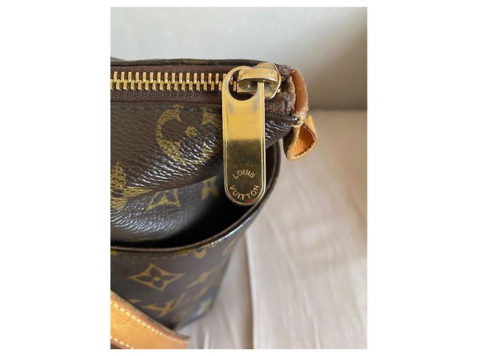 Borsa tote Louis Vuitton Monogram Canvas Artsy MM Marrone Monogramma - vista 8