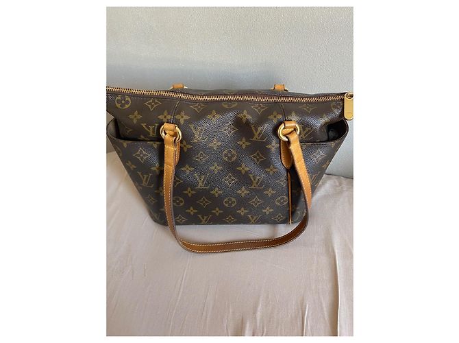 Borsa tote Louis Vuitton Monogram Canvas Artsy MM Marrone Monogramma - vista 9