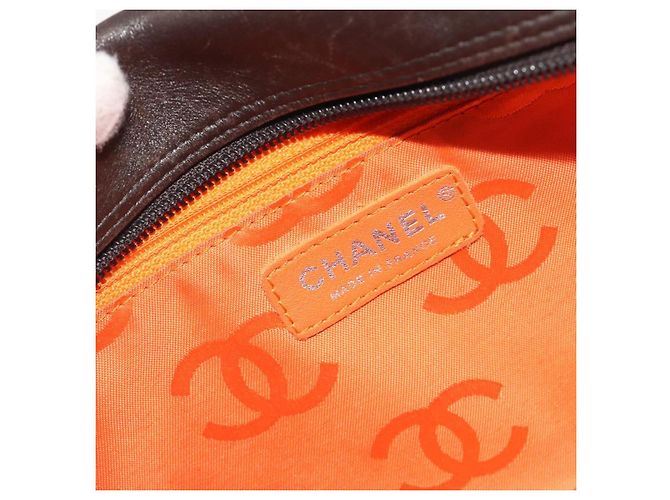 Borsa Bowling Matelassé CHANEL Linea Cambon in Pelle Marrone Scuro CC Auth 198322SAV Argento - vista 16
