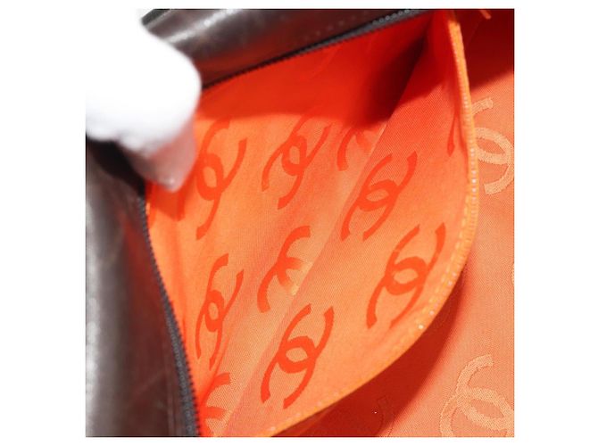 Borsa Bowling Matelassé CHANEL Linea Cambon in Pelle Marrone Scuro CC Auth 198322SAV Argento - vista 21