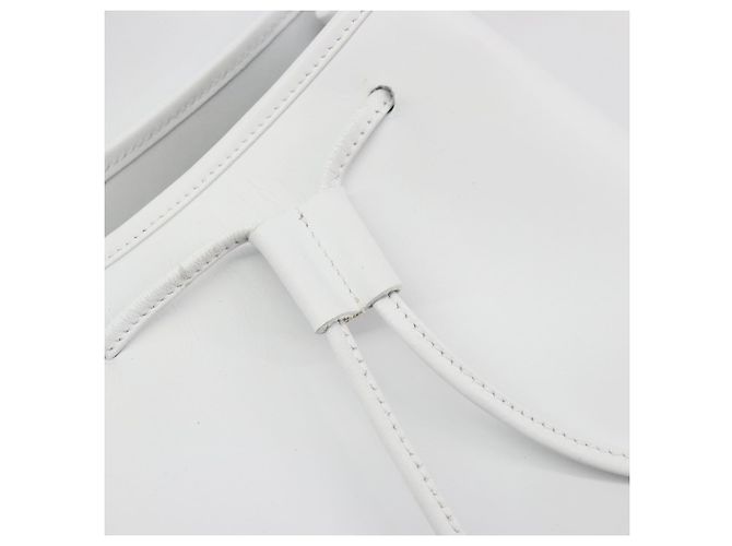 Zaino Salvatore Ferragamo in pelle bianca e oro Auth 197455 Bianco D'oro - vista 15