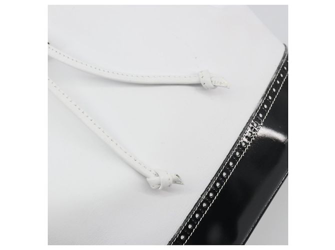 Zaino Salvatore Ferragamo in pelle bianca e oro Auth 197455 Bianco D'oro - vista 16