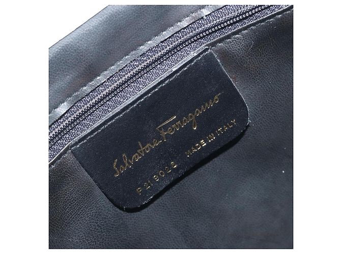 Zaino Salvatore Ferragamo in pelle bianca e oro Auth 197455 Bianco D'oro - vista 17