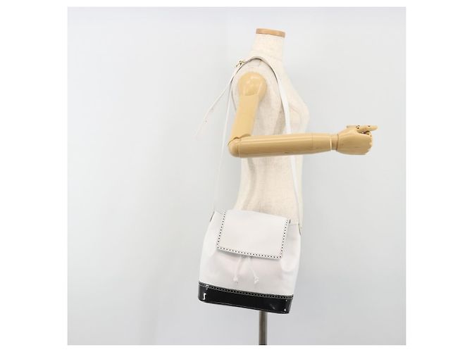 Zaino Salvatore Ferragamo in pelle bianca e oro Auth 197455 Bianco D'oro - vista 23